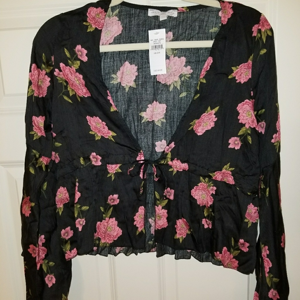 Aerie top